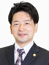 弁護士　佐藤　大輔